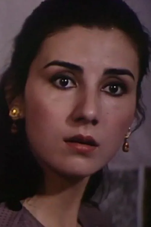 Connie Khan