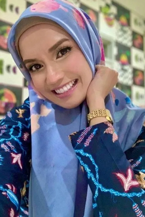 Faezah Elai