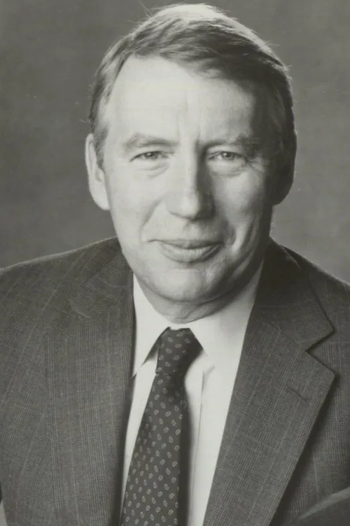 Robert MacNeil