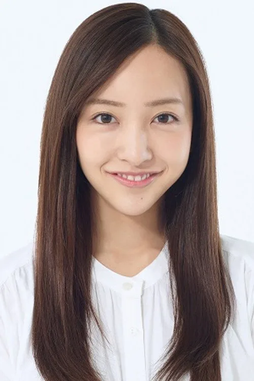 板野友美