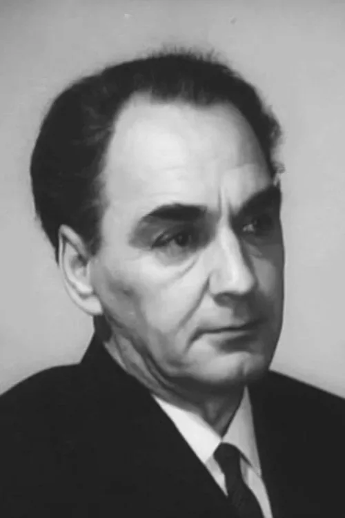 Лев Иванов
