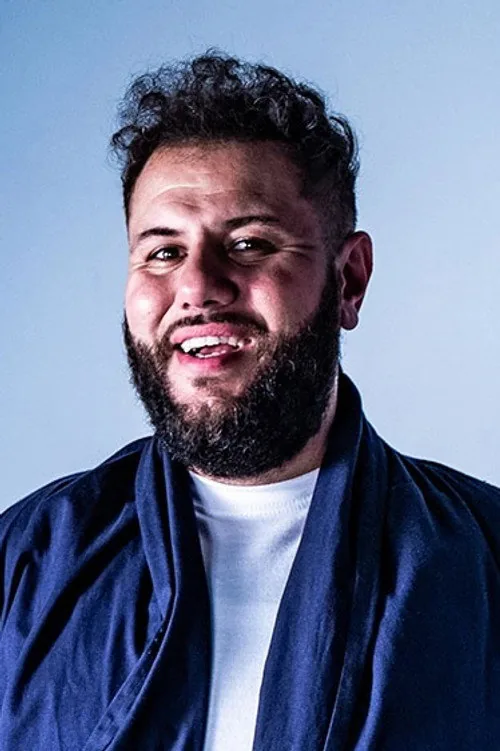 مو عامر