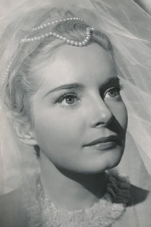 Suzanne Cloutier