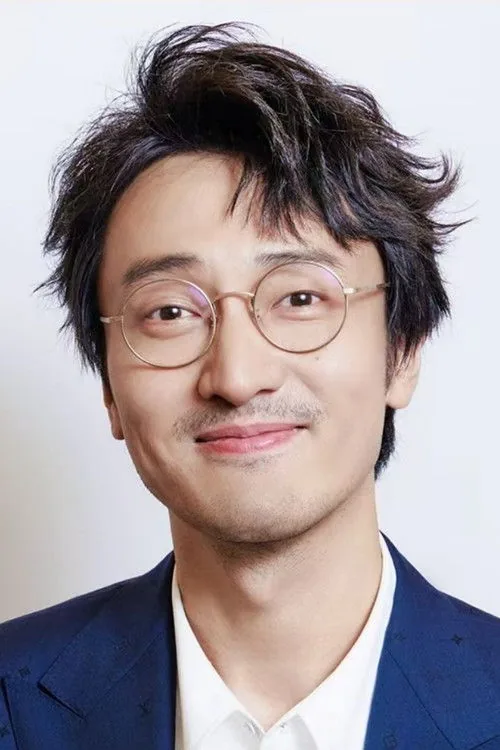 王传君