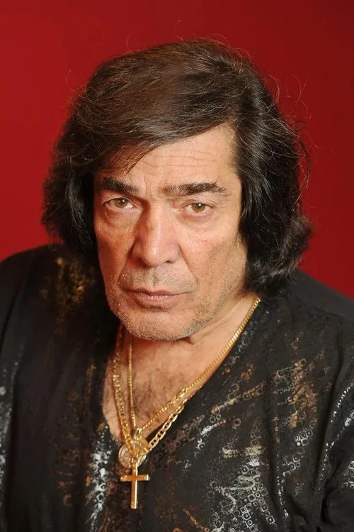 Cacho Castaña