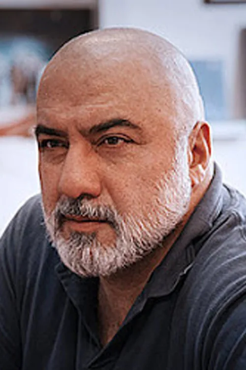 فرهاد قائمیان