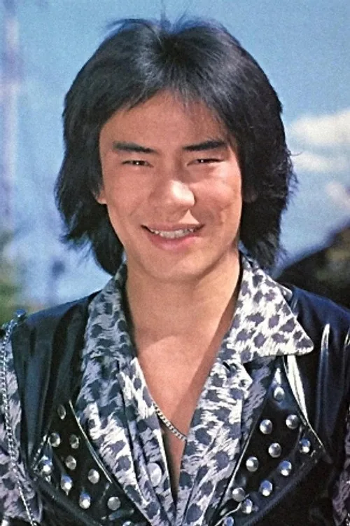 黒崎輝