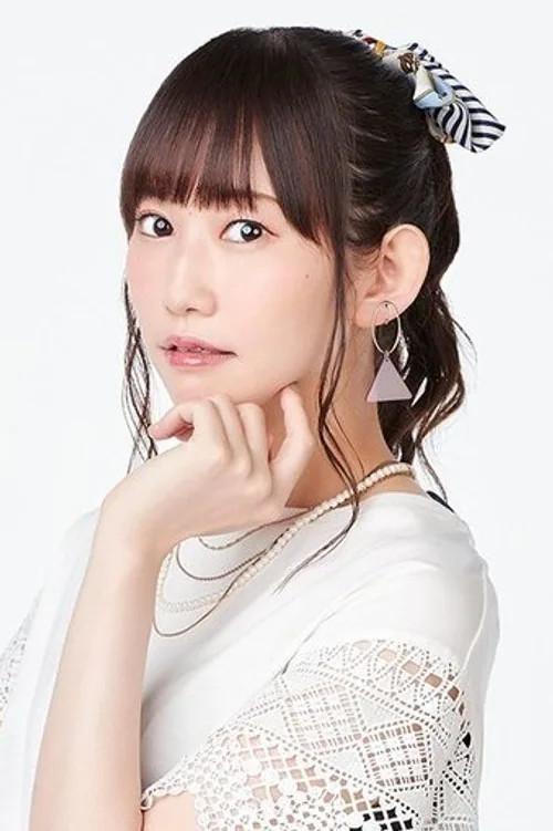 大関英里