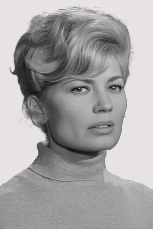 Nadia Sanders