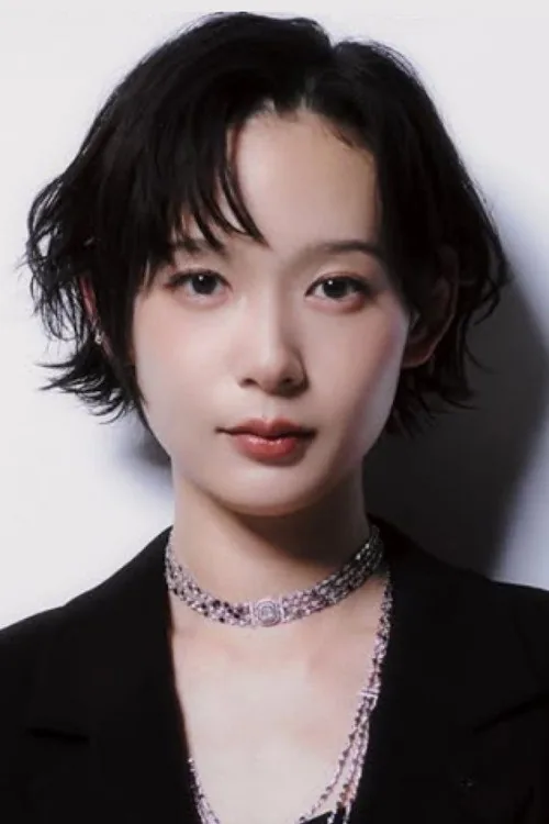 穂志もえか