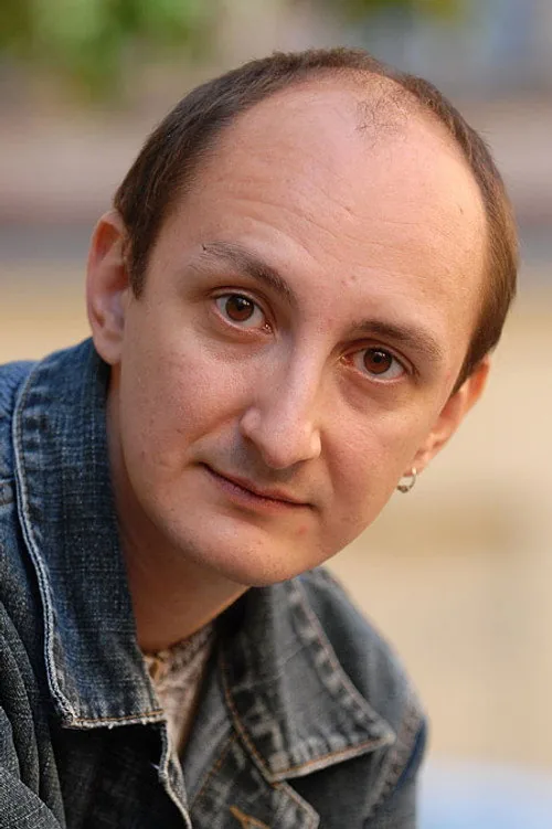 Александр Безруков
