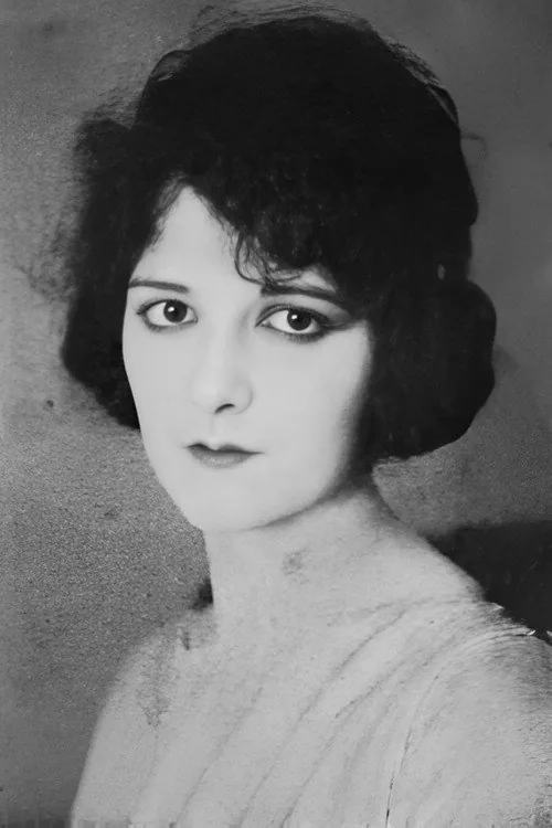 Vivian Rich