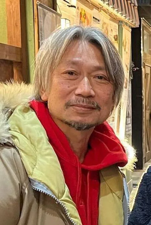 翁華栄