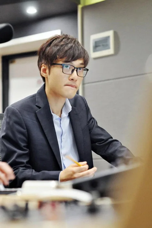 朱藝編