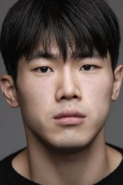 김아석