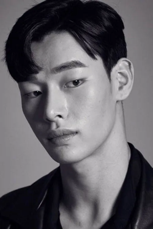민효기