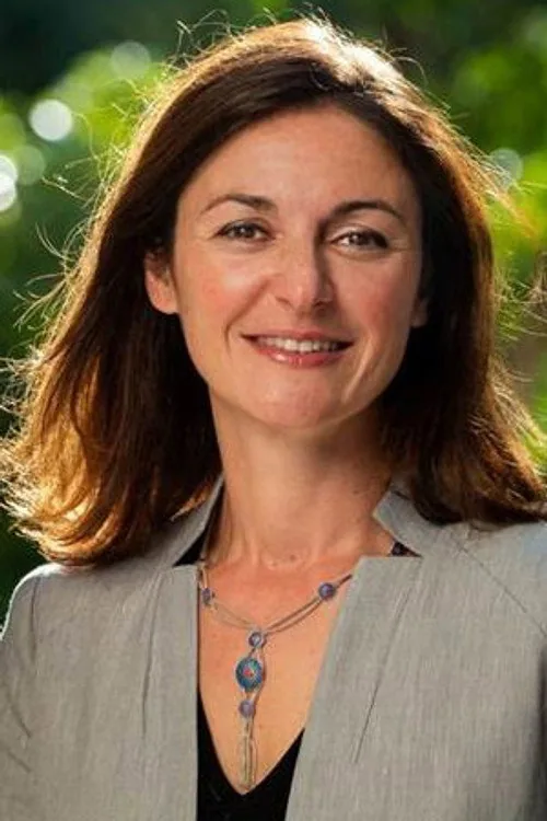 Feryal Özel