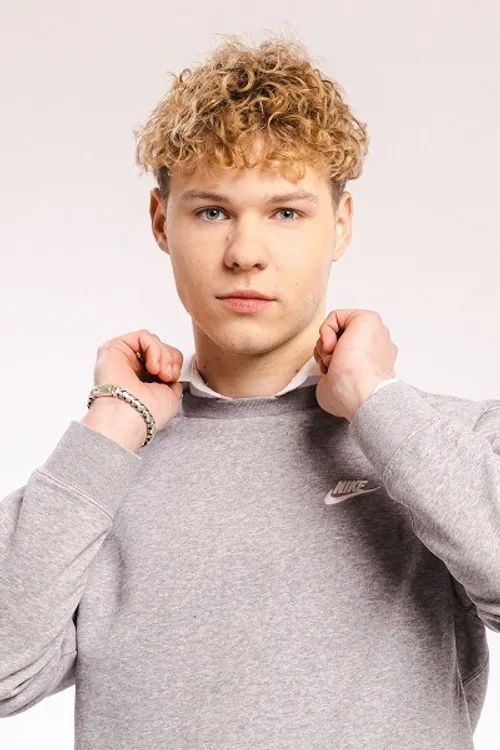 Aaron Bezemer