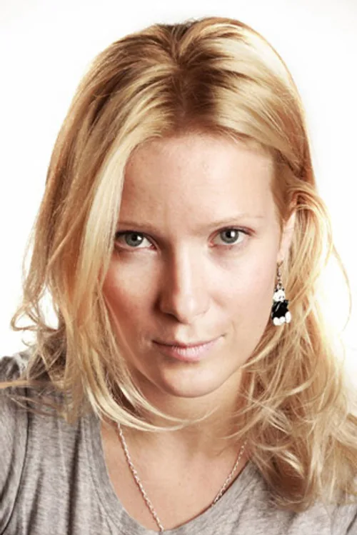 Анна Слю