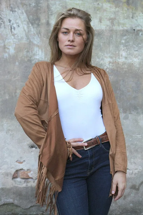Laura Atelsone