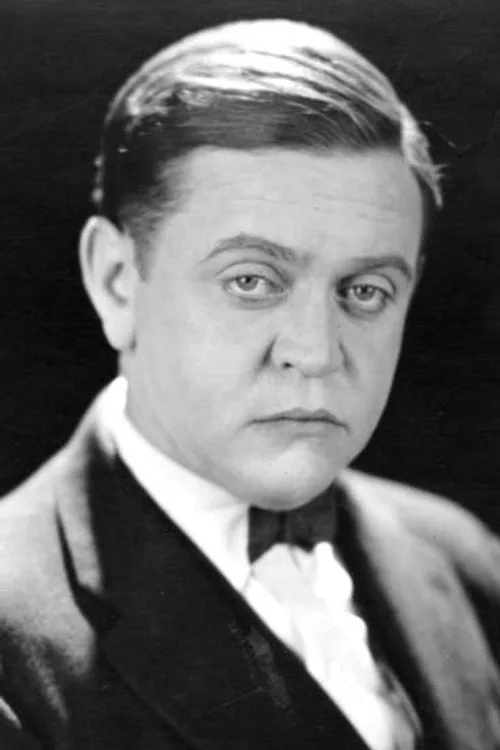 Lloyd Hamilton