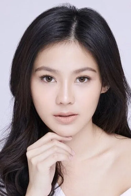 นาตาชา จุลานนท์