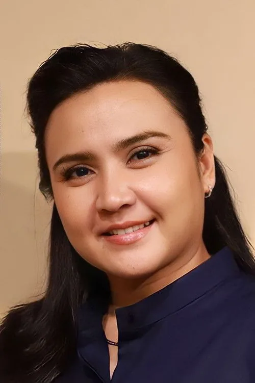 ธนพร แวกประยูร