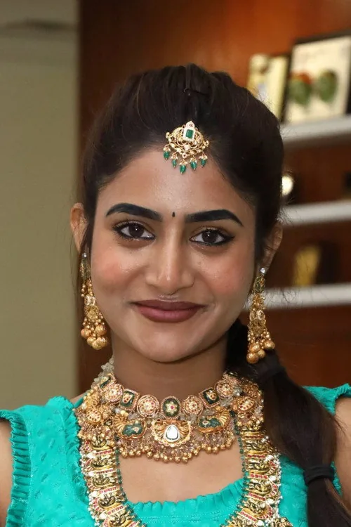 Nayani Pavani