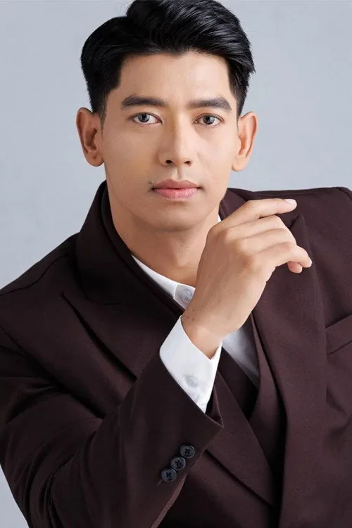 Nyi Htut Khaung