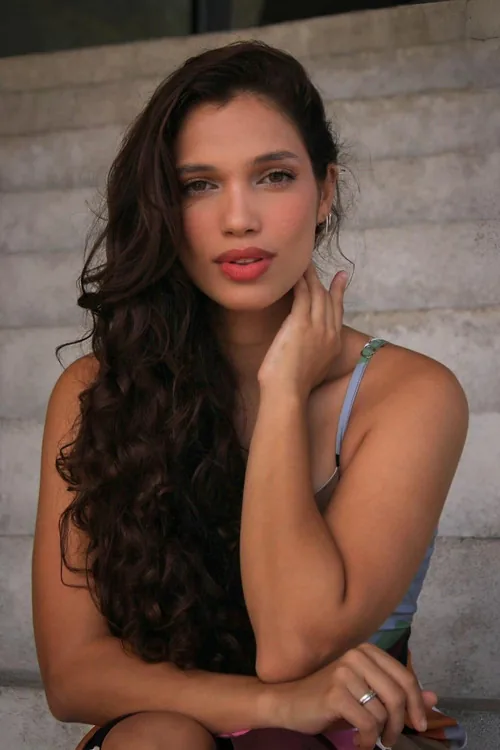 Vanessa Carlot