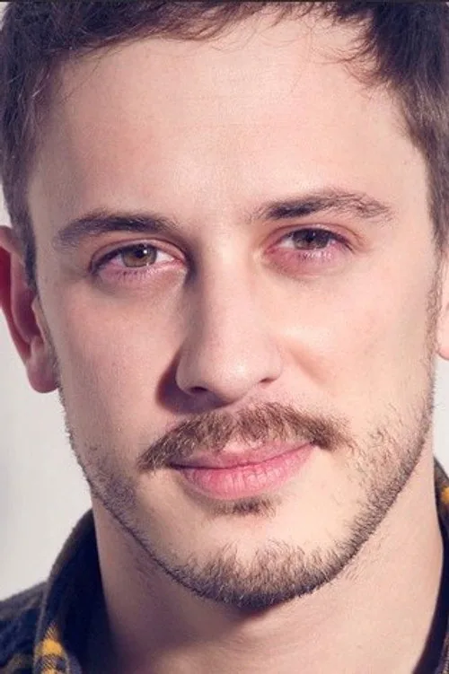 Elio González