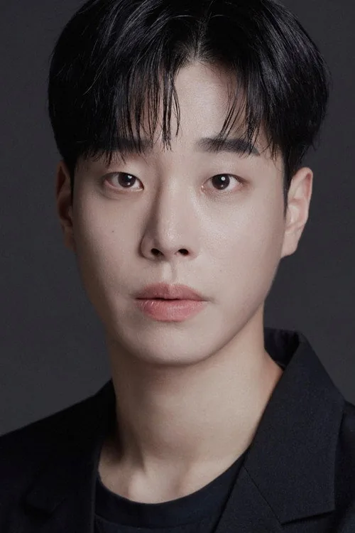 민우석