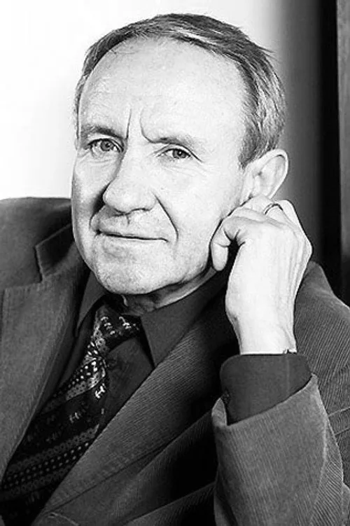 Виктор Устинов