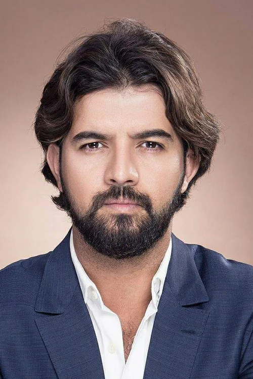 عمر لطفي