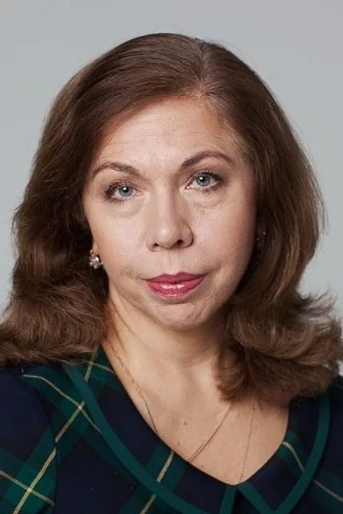 Елена Папанова