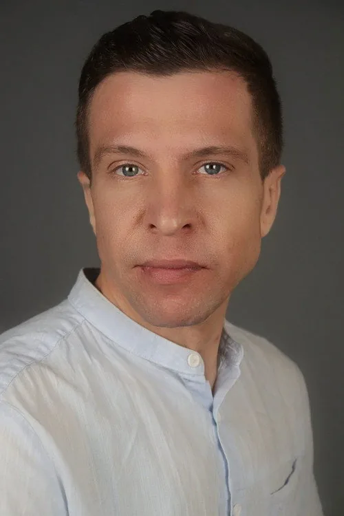 Роман Эльбов