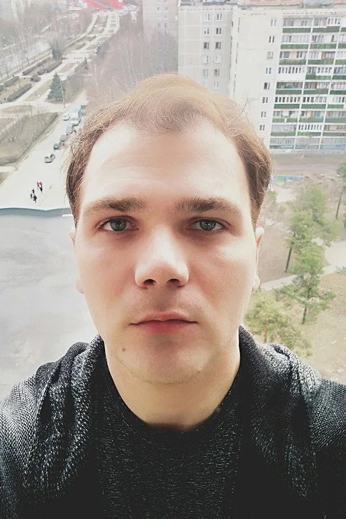 Олег Юлов