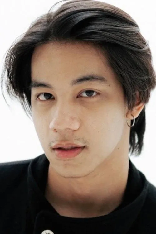 อูโน่ หลาวทอง