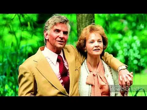 BRADLEY'S BERNSTEIN BRENGT BOMBARIE! | Filmrecensie Maestro (2023)